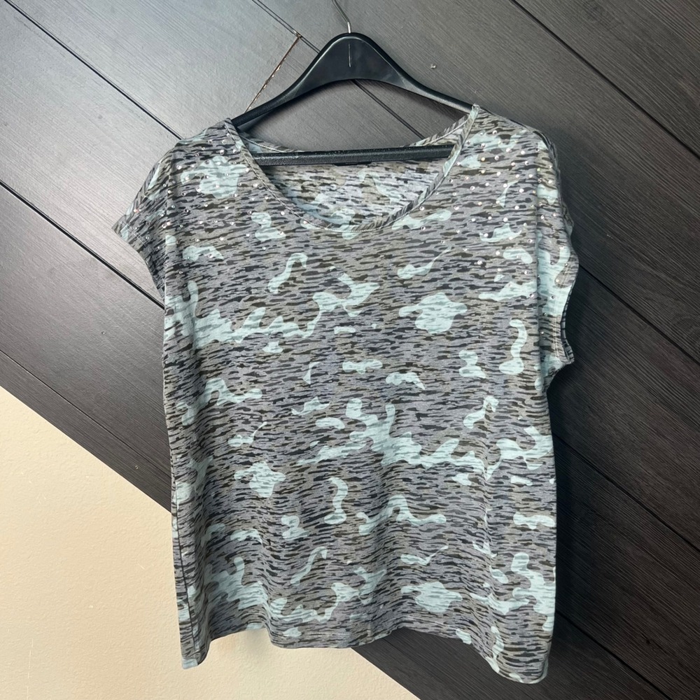 Cocomo Women's L Burnout Camo Gems Tee Gray Blue Relaxed Boho Top Y2K